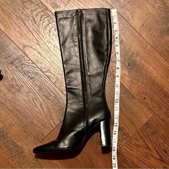 COLIN STUART black leather boots. Size 6.5 - Picture 2 of 9